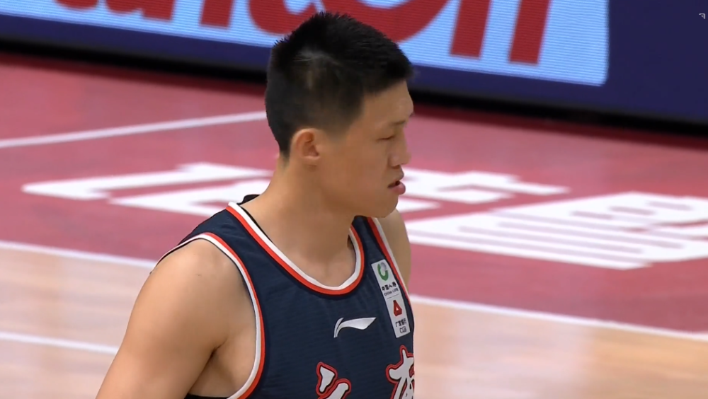 雷竞技app下载赛后体能课后，皇家社会手感冰凉备战意甲，更衣室稳定，球探报告显示潜力的简单介绍